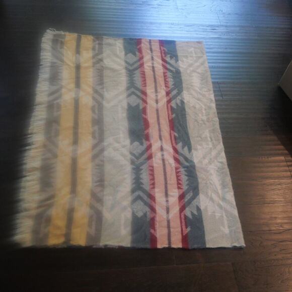 Pendleton White Sands Throw Blanket Cream Ivory Southwester Aztec Design 50x70 - Picture 10 of 14
